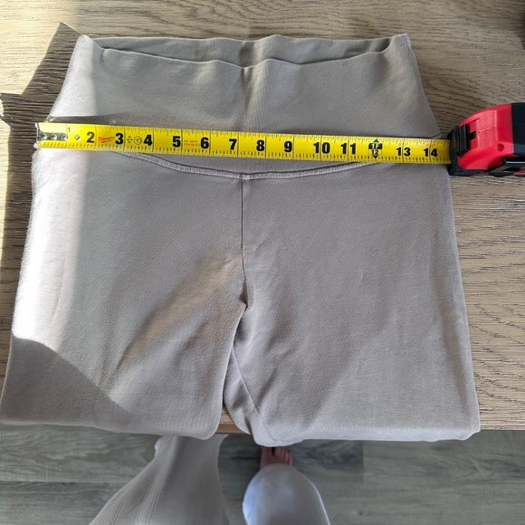 TNA Modern Taupe Leggings - Picture 5 of 7